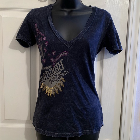 Graphic V-Neck Tee Shirt: Dream / Believe - Picture 2 of 7